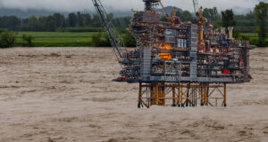 Labor approves new offshore gas project in floodwaters