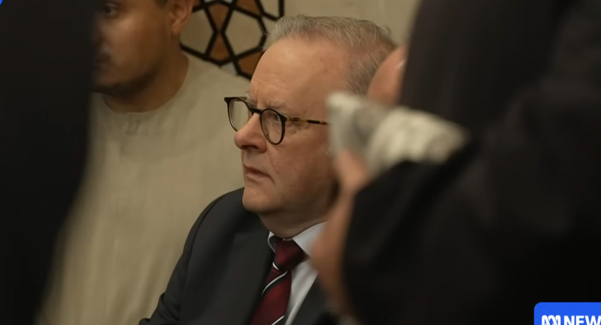 Albanese to add booing him to controversial hate speech laws