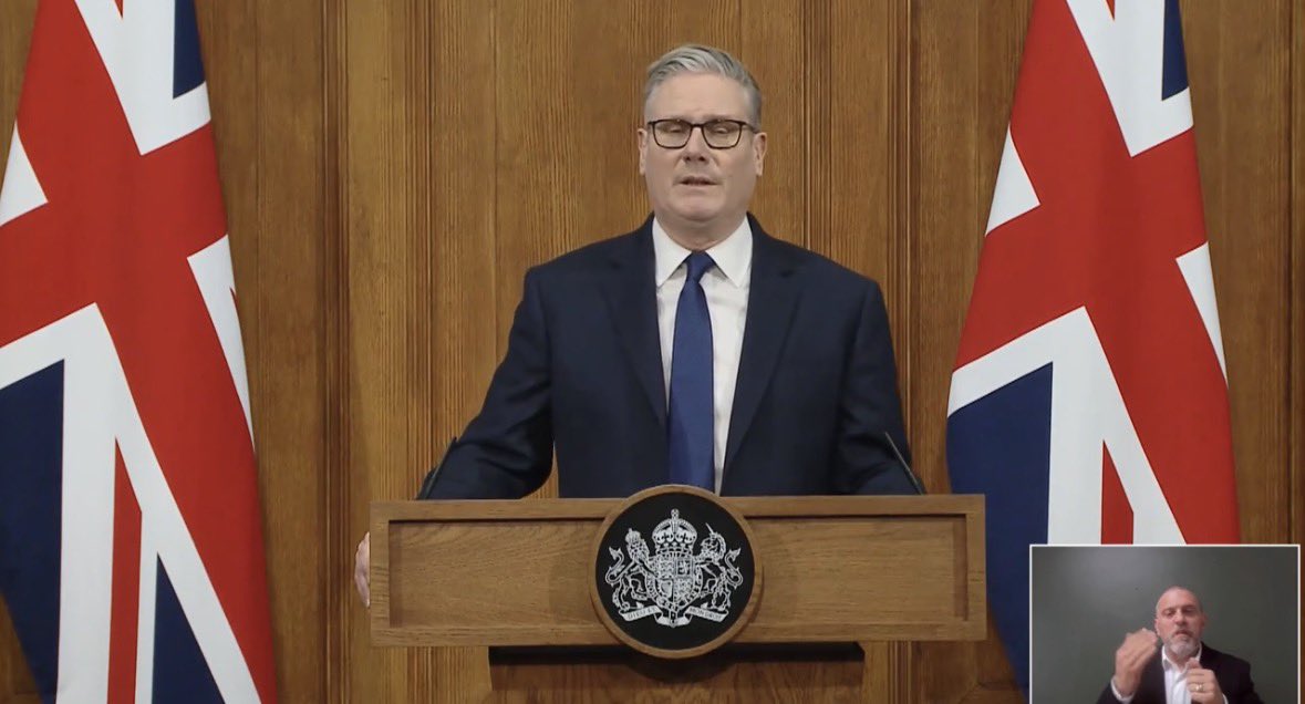 Unprofessional: Keir Starmer yaps on for way longer than 3 minutes
